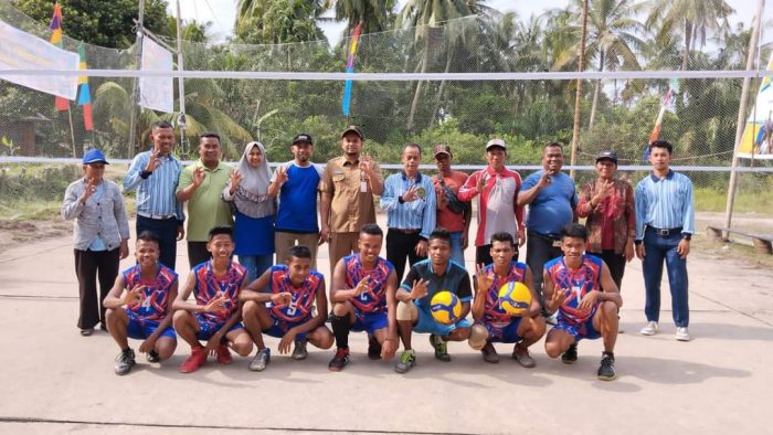 Turnamen Voli Yang Digelar Pemdes Jangkang Resmi Dibuka, Kades Sampaikan Hal Ini