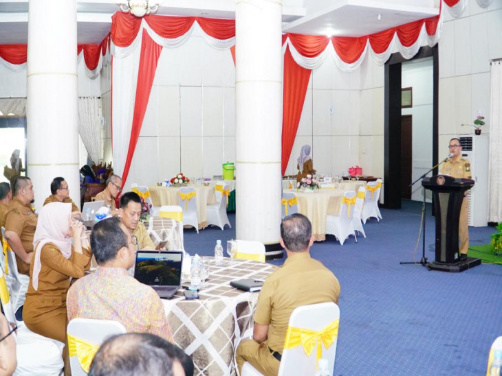 Pj Bupati Kampar Buka Sosilaisasi Implementasi Pengelolaan Badan Umum Layanan Daerah