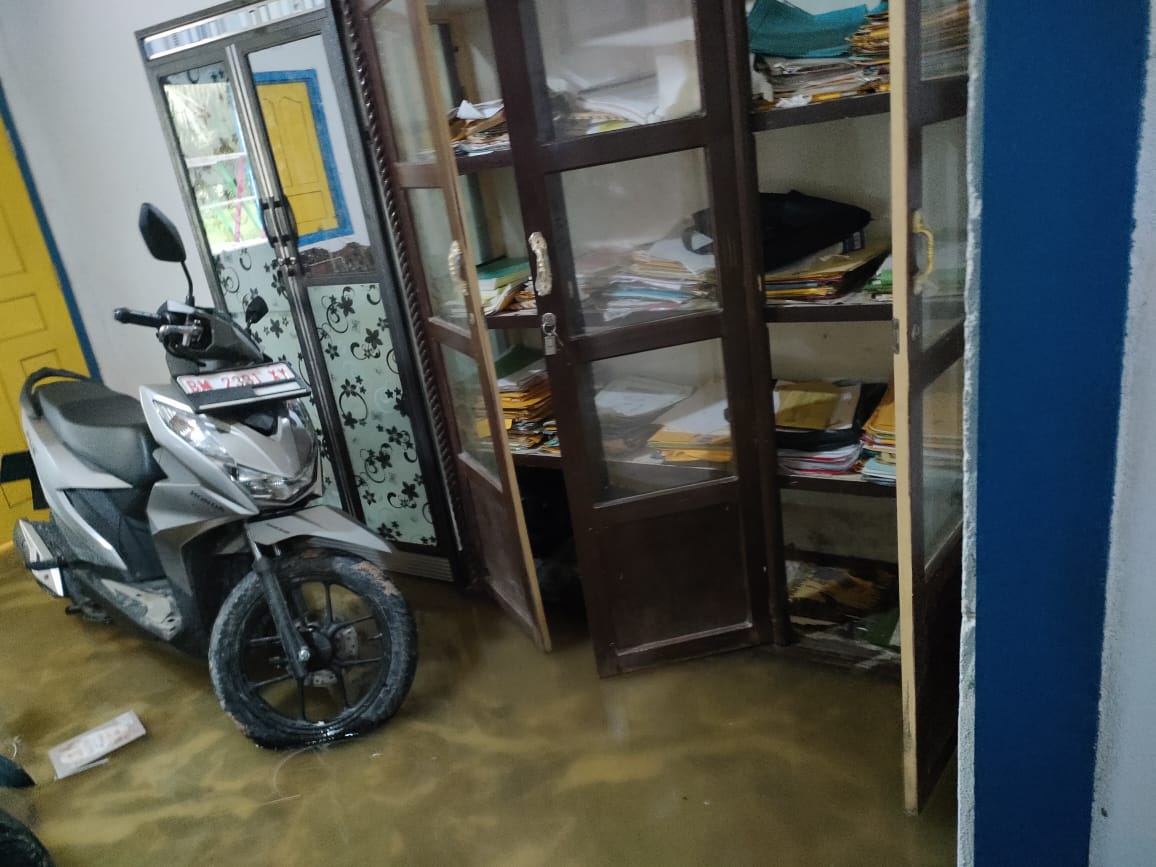 Camat Keluarkan Surat Perintah ke Desa Akibat Saluran Air Tertutup, Mardiyus Alami Kerugian