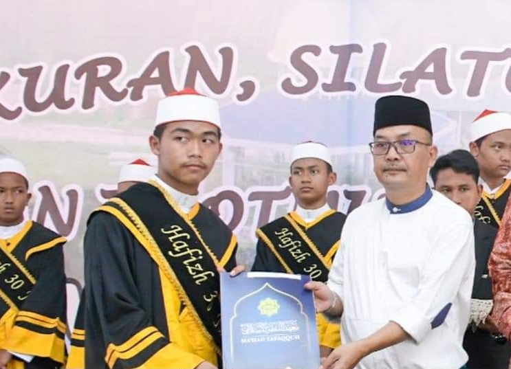 Syukuran Siswa SMP Tahfidz Berbasis Akhlak di Mahad Tafaqquh, Dihadiri Pj Bupati Kampar