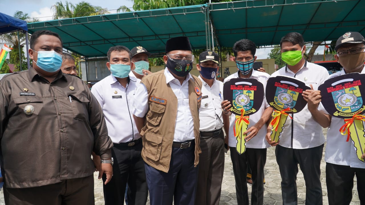  Bupati Kampar Serahkan 3 Unit Ambulance, Pelayanan Kesehatan Program Prioritas Kampar