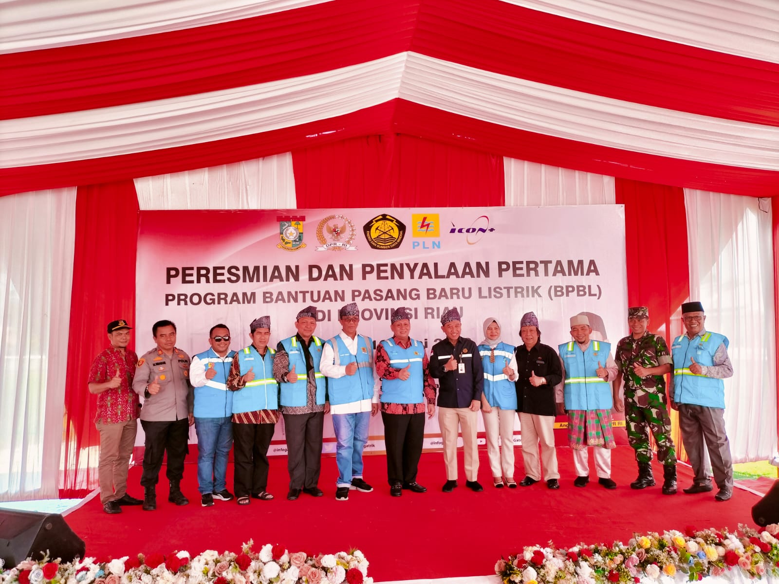 Kementerian ESDM Bersama Anggota Komisi Vll DPR RI Edi Tanjung, Salurkan 980 BPBL di Riau