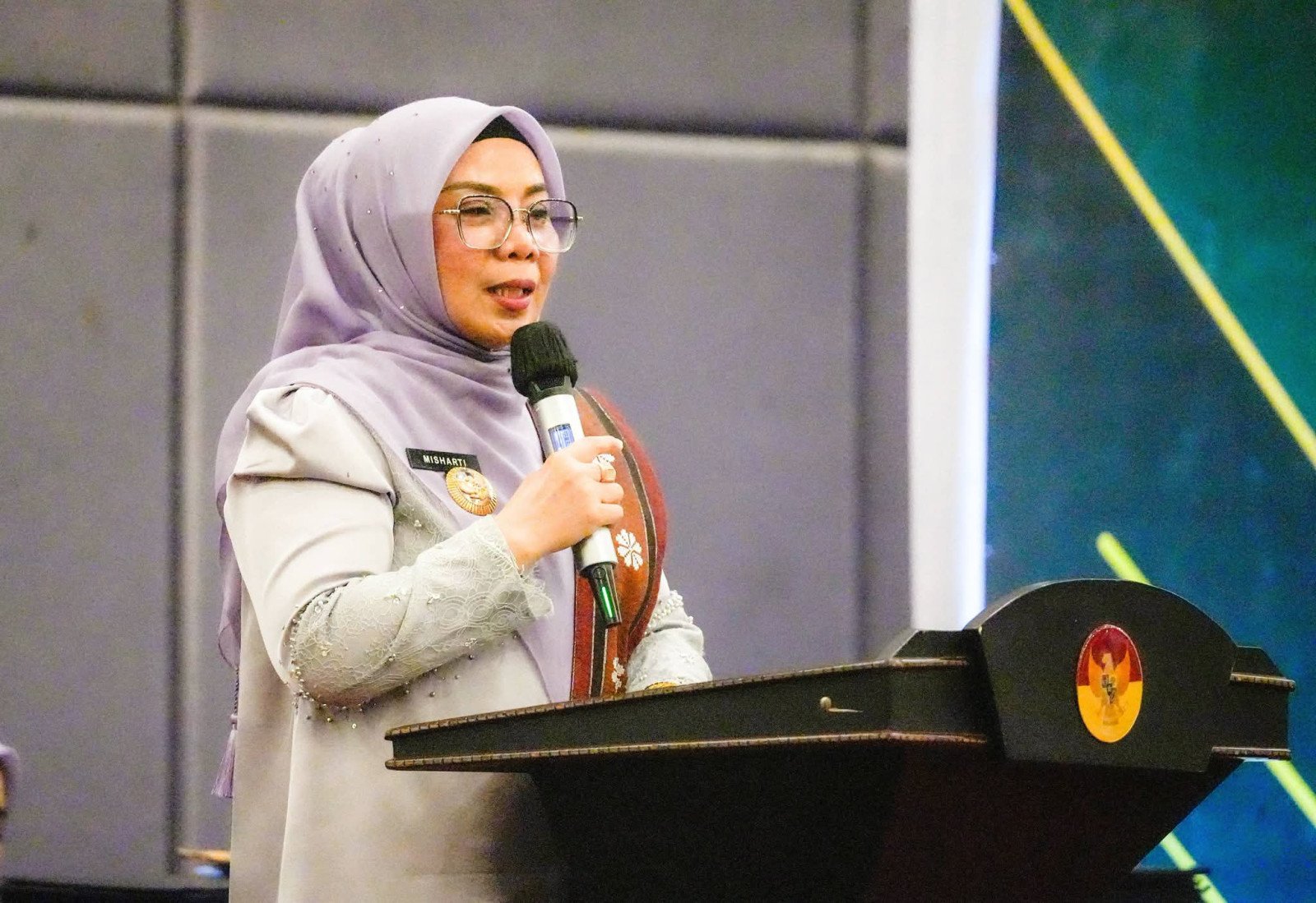 Wabup Kampar Ajak Lulusan STAI Al-Azhar Pekanbaru Berkontribusi dalam Pembangunan Daerah