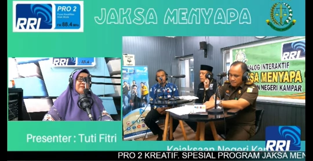 Kejari Kampar Melaksanakan Jaksa Menyapa di RRI Pro 2 Pekanbaru, Topik Diangkat  RJ