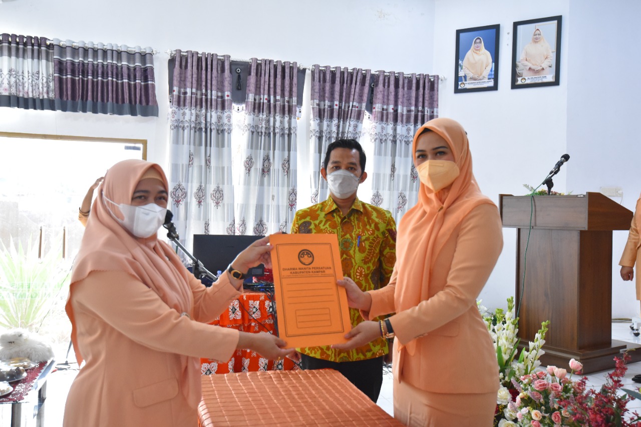 Ketua DWP UP Diskominfo Kampar, Yoanna Yuricho Resmi Dikukuhkan