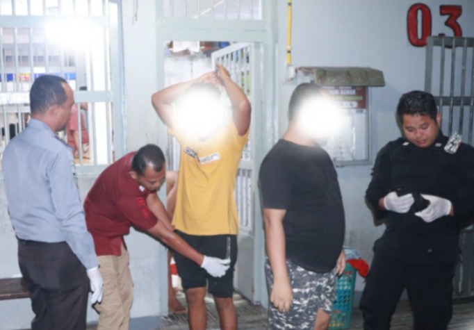 Waspada Jangan-jangan Bagi Petugas Pemasyarakatan, Lapas Pasir Pangarayan Geledah Kamar Hunian Warga