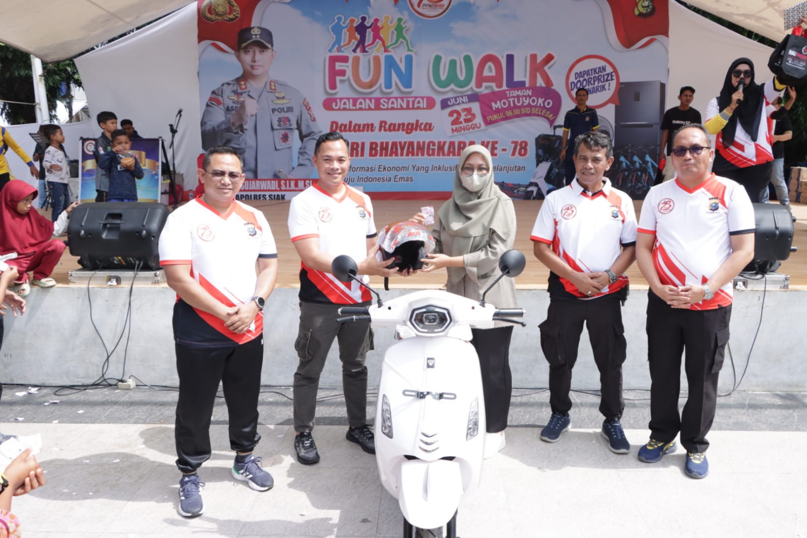 Jalan Santai Diadakan Polres Siak Menyambut Hari Bhayangkara Ke 78, Diikuti Ribuan Masyarakat