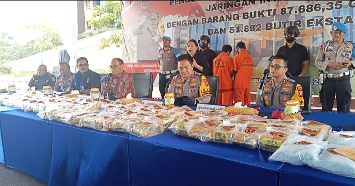 Konferensi Pers Diadakan Polda Riau, Pada Penyalahgunaan Narkoba Jaringan Internasional