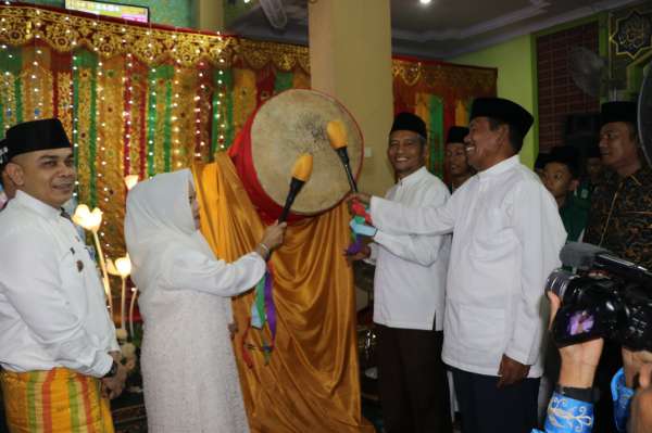 Wawako-Pekanbaru-Resmi-Buka-MTQ-Kecamatan-Tampan