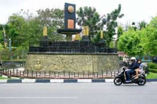 Perbaiki Tugu Adipura,Pemko Pesan Lempengan Dari Boyolali