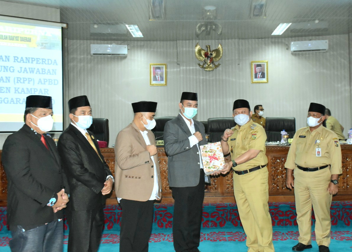 Paripurna DPRD Kampar Tentang Ranperda RPP APBD 2020, Bupati Kampar Sampaikan Pengantar