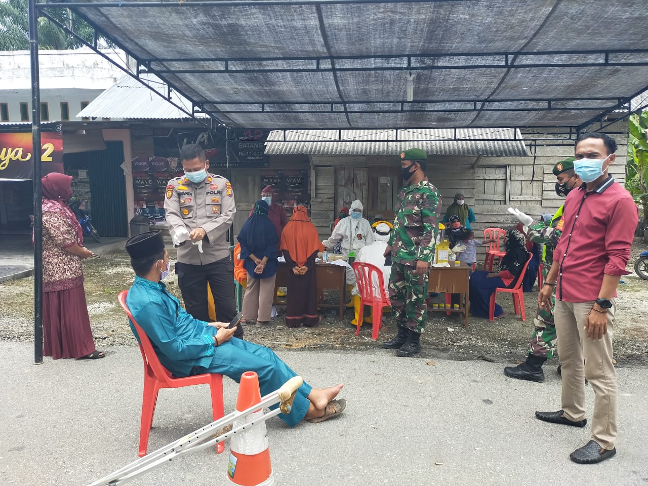 Warga Kampung Laksamana Siak Yang Kontak Erat Dengan Pasien Covid-19 Lakukan Swab Test