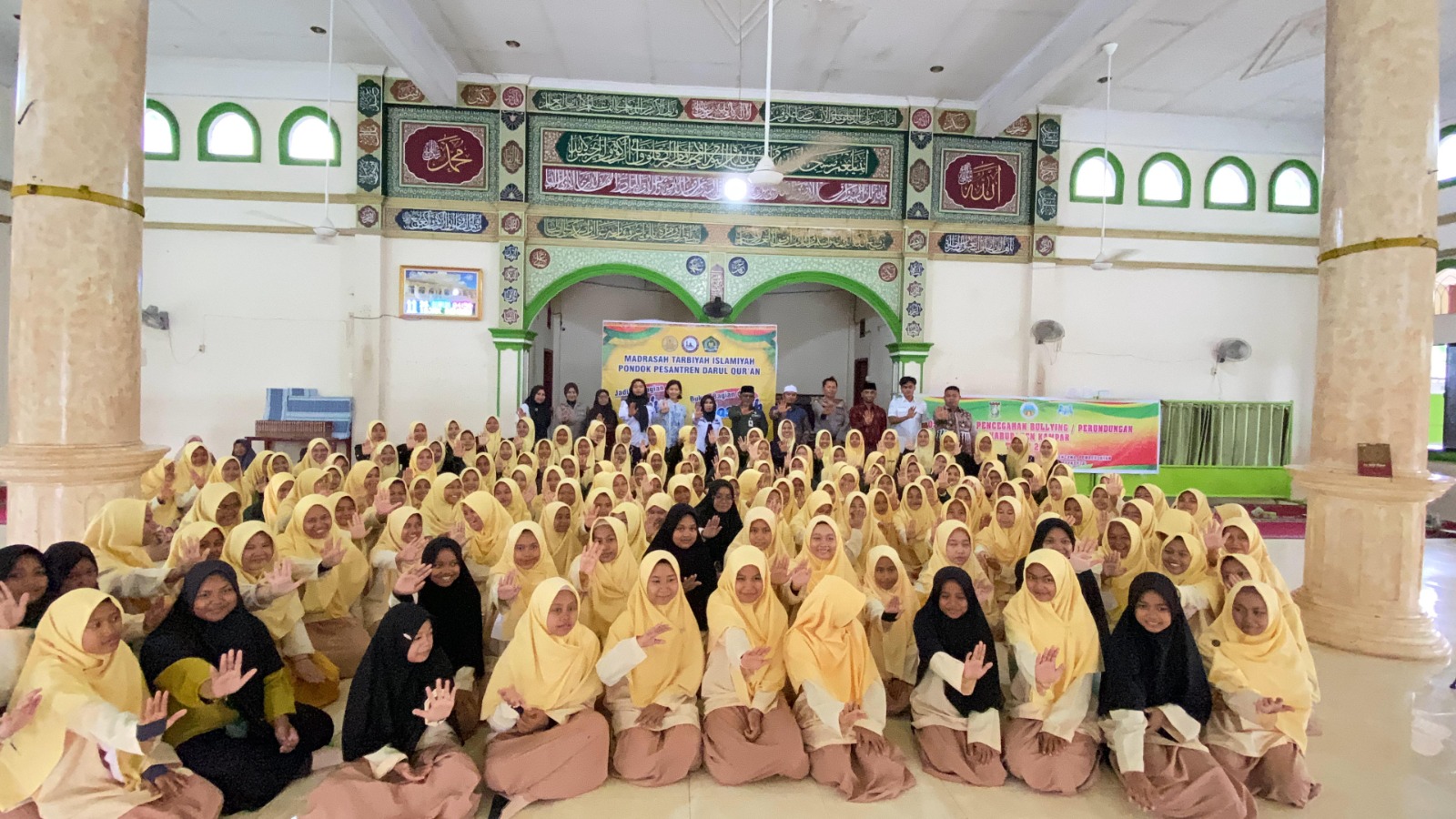 Sosialisasi Pencegahan Perundung di Ponpes Darul Quran Digelar DPPKBP3A Kampar, Gandeng Polres