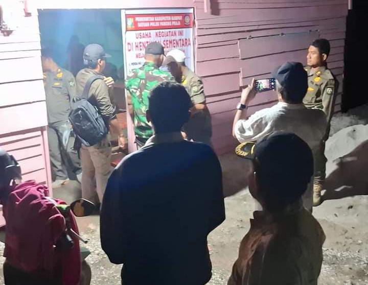 Dinilai Meresahkan, Warung  Remang-Remang di Siak Hulu Kampar Ditutup SatPol PP