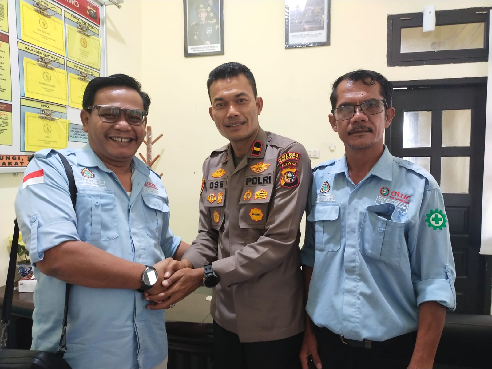 Kapolsek Rambah Samo Terima Silaturahmi SPPP SKJ Bahas Komitmen Bersama dalam Menjaga Kamtibmas