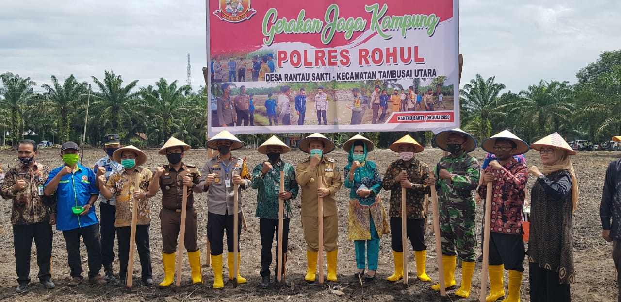 Kapolres Rohul dan Bupati Sukiman Launching Kampung Tangguh Di Desa Rantau Sakti