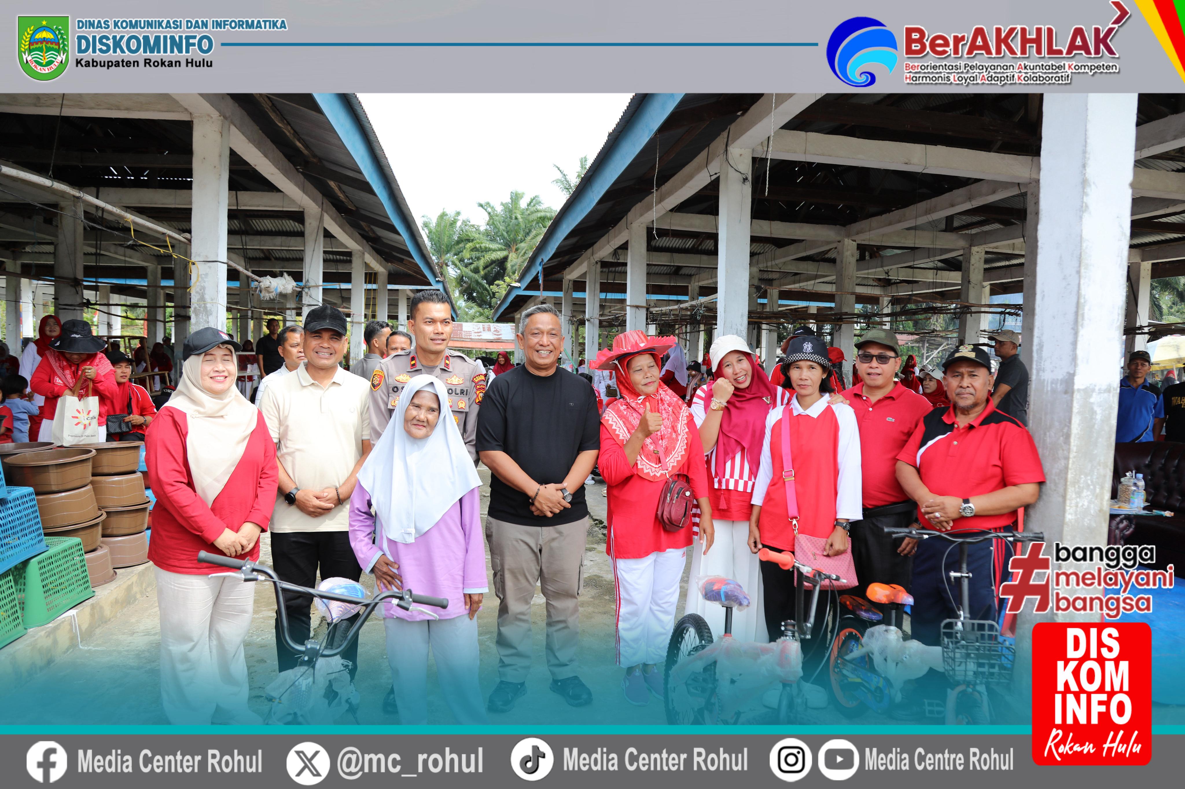 Semarak HUT Ke-80 RI Bupati Rohul Tinjau Langsung Turap Penghubung Dua Desa di Kecamatan Rambah samo