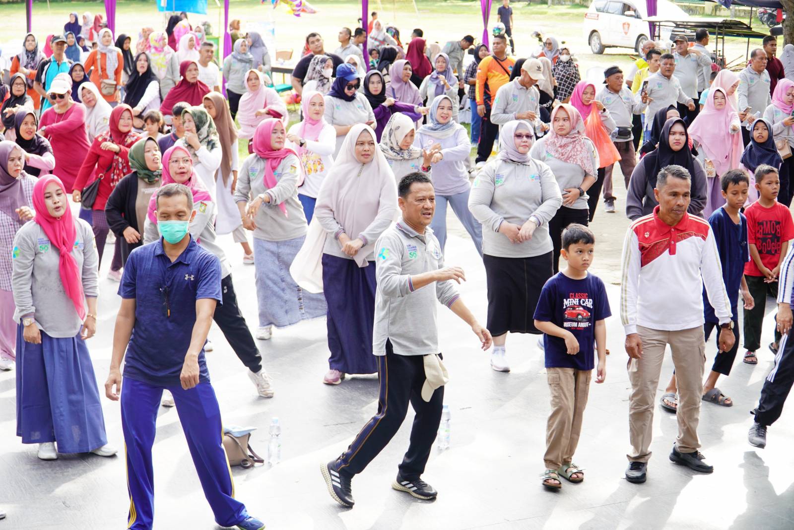 Peringatan Hari Kesehatan Nasional Ke 59, Sekda Kampar Hambali Buka Secara Resmi Car Free Day