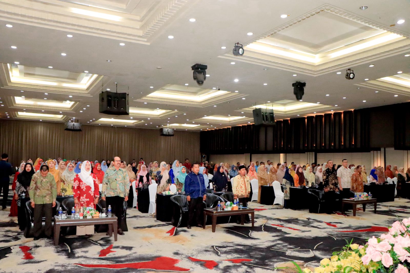 Pj Ketua TP PKK Kampar Ricana Djayanti Buka Acara Bimtek Guru SD