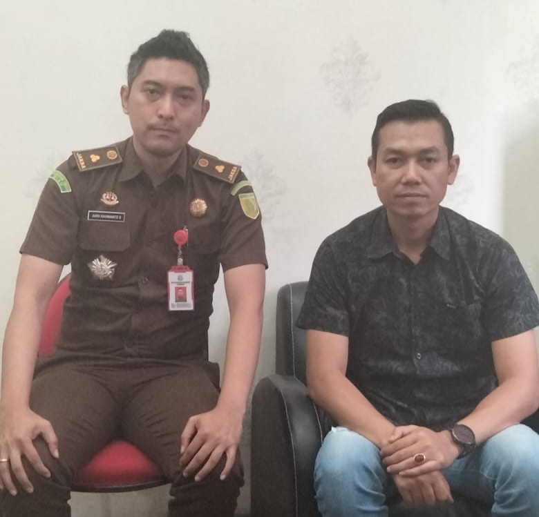 Tim Penyidik Kejari Kampar dan Inspektorat, Turun Langsung Hitung Kerugian Negara Dugaan Mafia Pupuk
