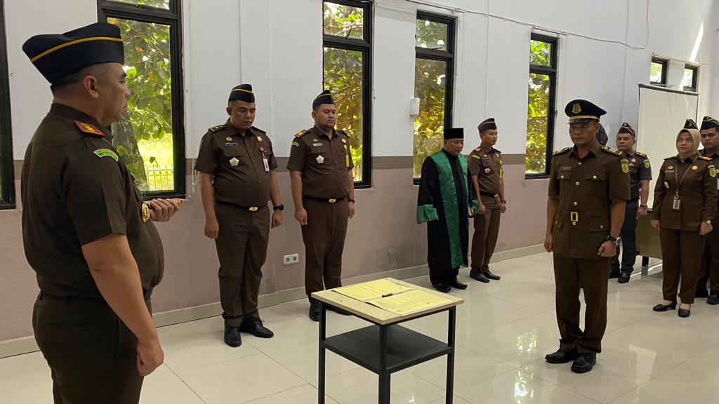 Kejari Kampar Gelar Pelantikan dan Sertijab Kasubag Bin Baru