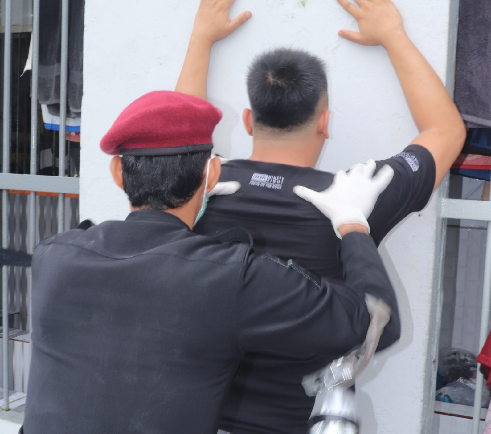 Perhatikan Kondusifitas, Kesatuan Pengamanan dan Satgas Kamtib Lapas  Sidak Kamar Hunian WBP