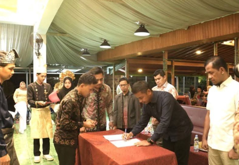 Pengurus IPRY Komisariat Kampar Dilantik Bupati Kampar, Ahmad Yuzar, Berikut Pesannya