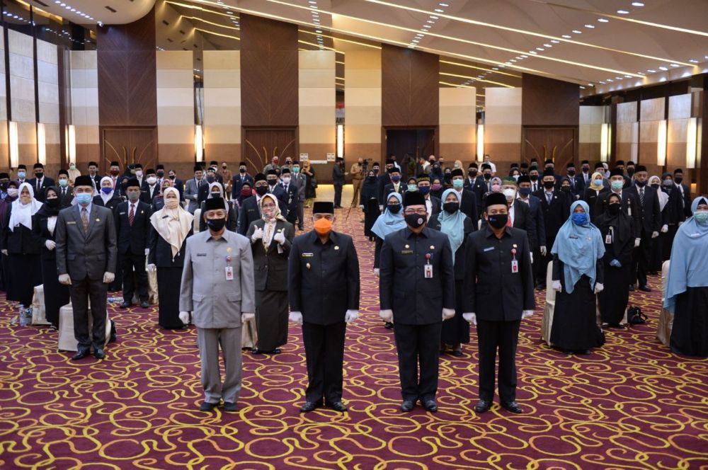 103 Pejabat Fungsional Lingkungan Pemprov Riau Resmi Dilantik