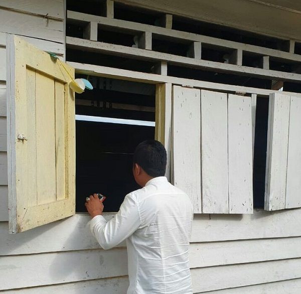 Waka DPRD Riau Kunjungi SMAN 2 Langgam yang Masih Berdinding Papan