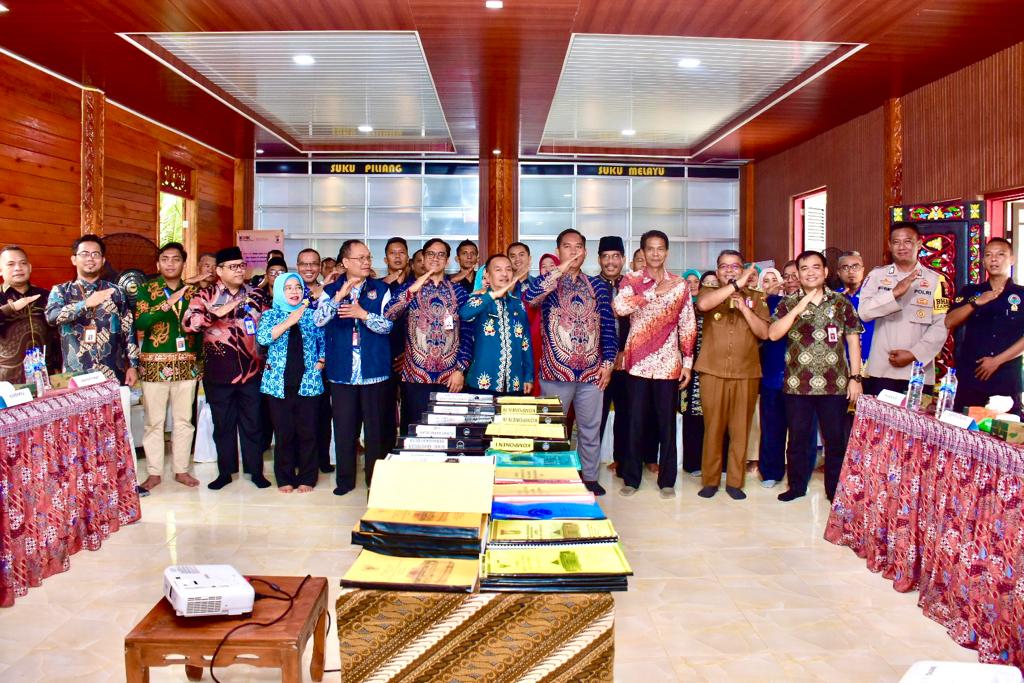 Pj Bupati Kampar Didampingi KPK RI, Penilaian Desa Anti Korupsi di Desa Pulau Gadang