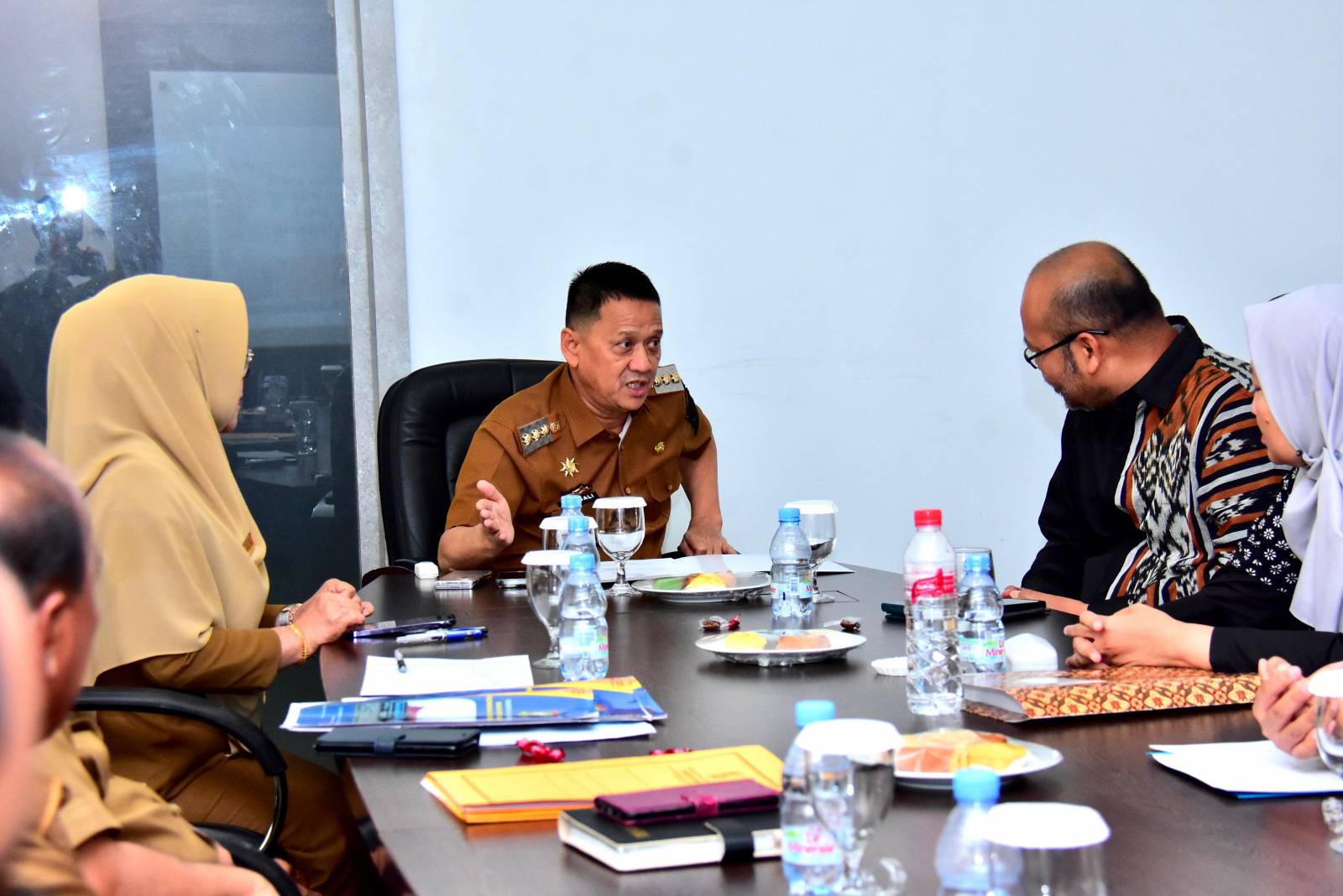 Pj Bupati Kampar Pimpin Pertemuan Exit Meeting Dengan Tim BPK RI Perwakilan Riau