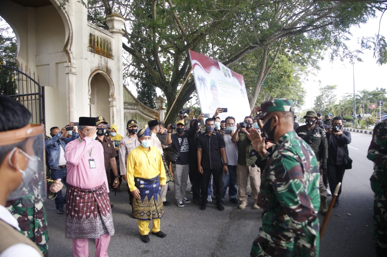 Alfedri Sambut Kedatangan Danrem 031/WB ke Siak Dengan Tetap Terapkan Prokes Covid 19 