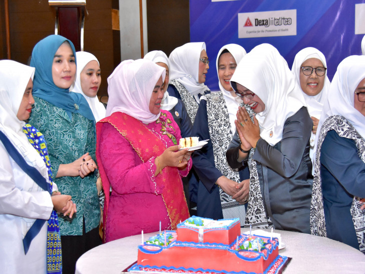 Ketua GOW Kampar Erni Haerani Hadiri Acara Peringatan HUT IBI ke 73