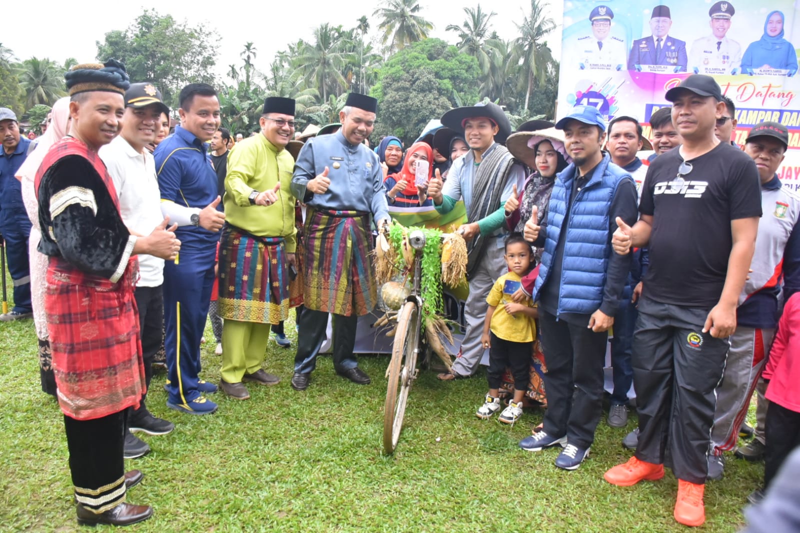 Pawai Budaya dan Jalan Santai, Semarakan HUT Kecamatan Rumbio Jaya Ke 17