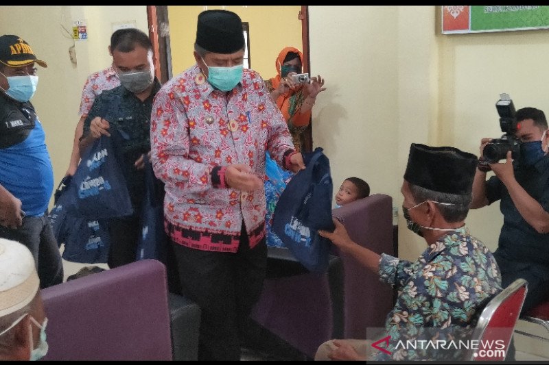 Lawan COVID-19, Warga Siak Dapat Bantuan Produk Olahan Ikan Dari KKP