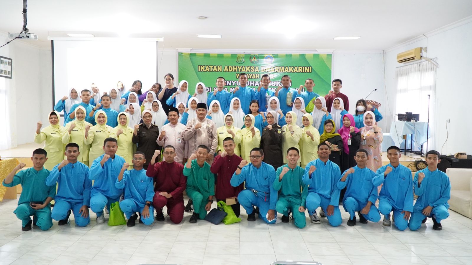 IAD Wilayah Riau Melakukan Penyuluhan Hukum di SMA N 8 Pekanbaru, Ini Materi Disampaikan Narasumber