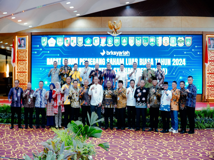 Pj Bupati Kampar Hadiri RUPSLB Bank Riau Kepri Syariah