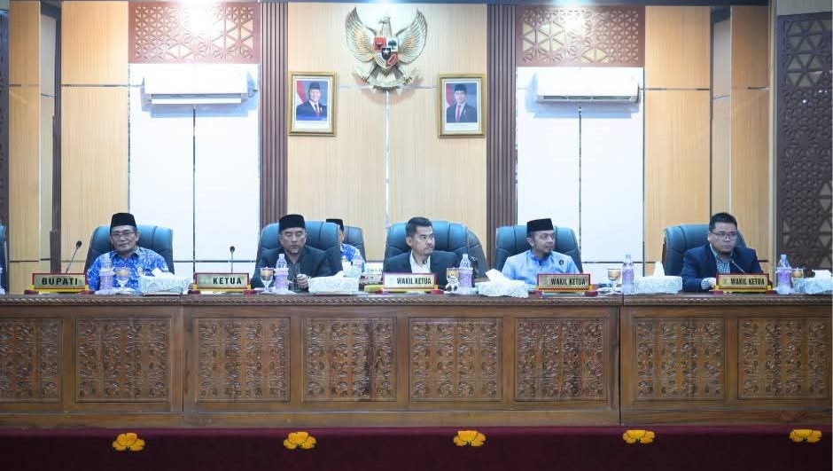 Laporan Reses DPRD Masa Sidang II dan Pembukaan Masa Sidang III Diikuti Bupati Kampar