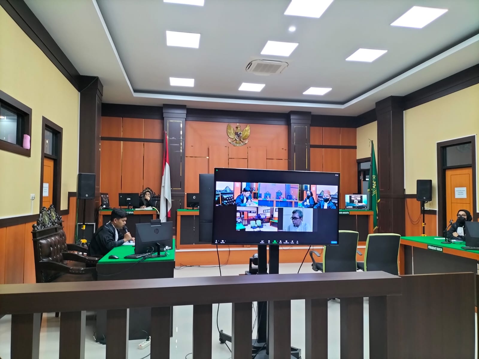 Anthony Hamzah Dituntut JPU Kejari Kampar 3 Tahun Penjara 