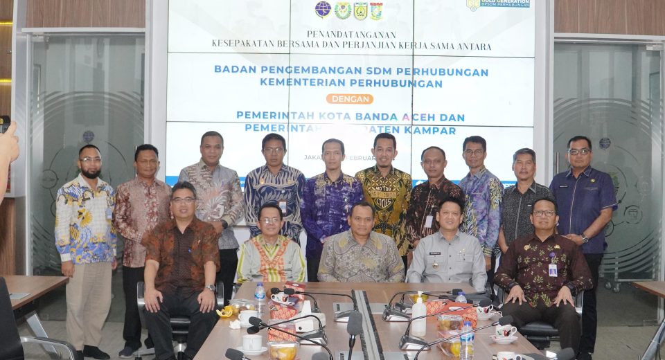 Kadis Perhubungan Kampar Hadiri MoU Tentang SDM Dengan STTD