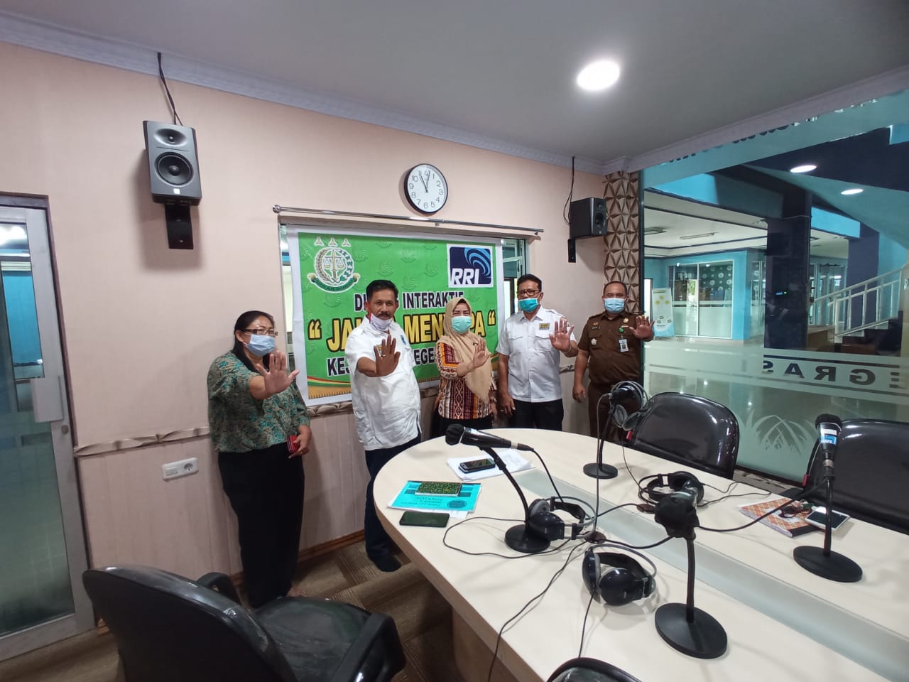 Jaksa Menyapa, Kejari Kampar Sampaikan Upaya Penyalahgunaan Narkotika di RRI Pro-1