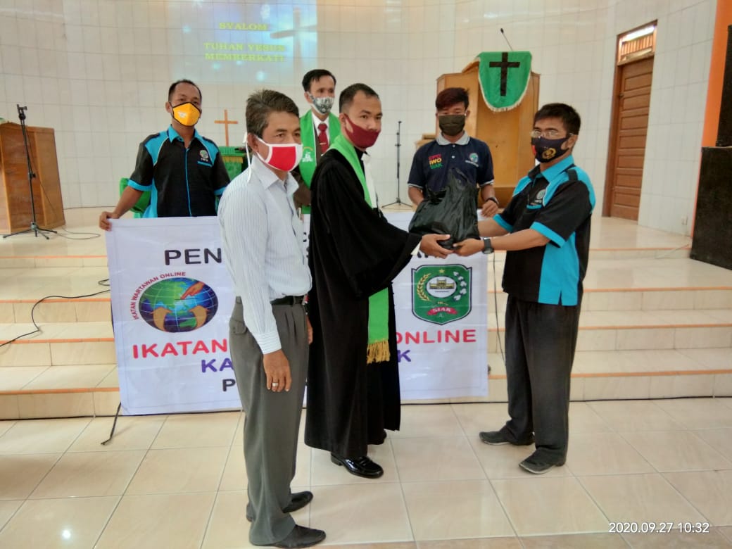 PD IWO SIAK Peduli Covid 19, Bagikan Ratusan Masker Dirumah Ibadah Kec. Tualang