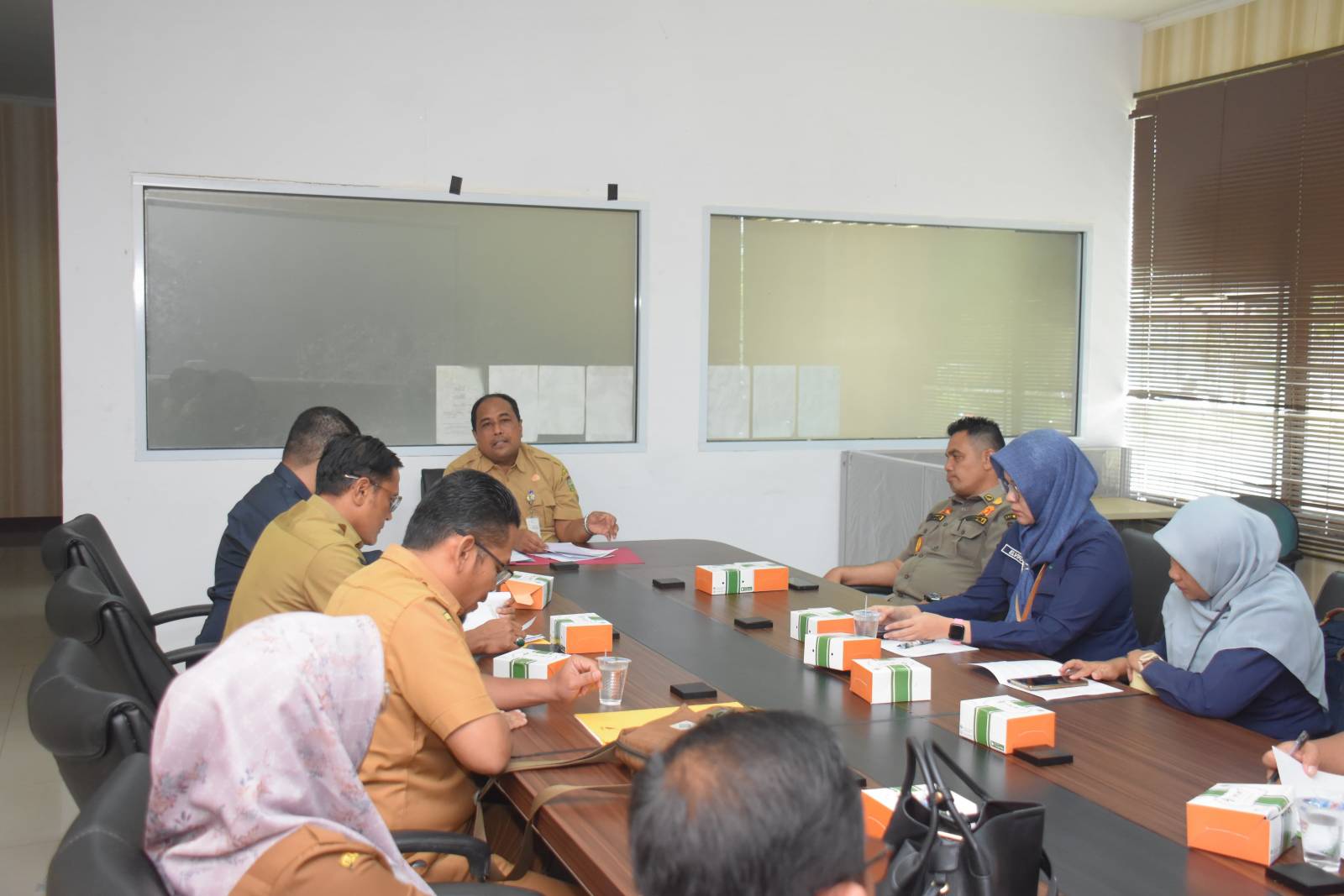 Asisten ll Suhermi Pimpin Rapat Tim Koordinasi Pembina dan Pengawasan Obat dan Makanan