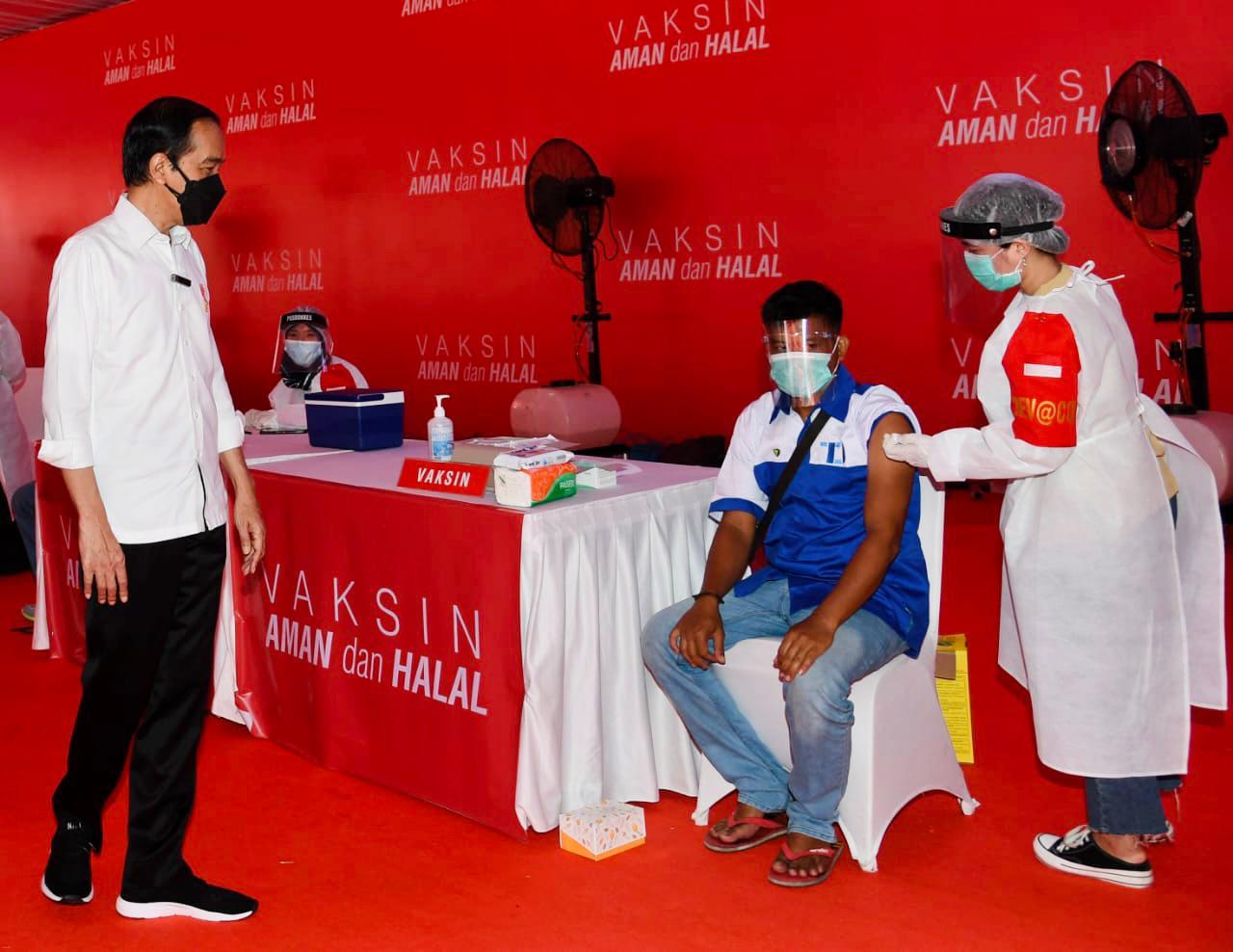 1 Juta Vaksin Hadiah Bhayangkara ke-75 Untuk Masyarakat Sehat - Indonesia maju