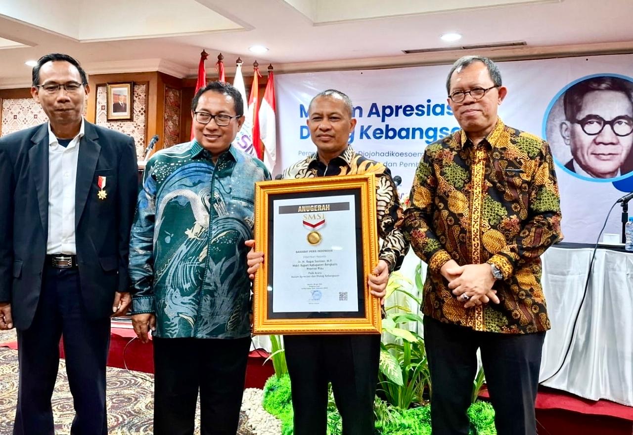 Anugerah Sahabat Pers Indonesia 2025 Dari SMSI, Diraih Wabup Bengkalis Bagus Santoso di Jakarta