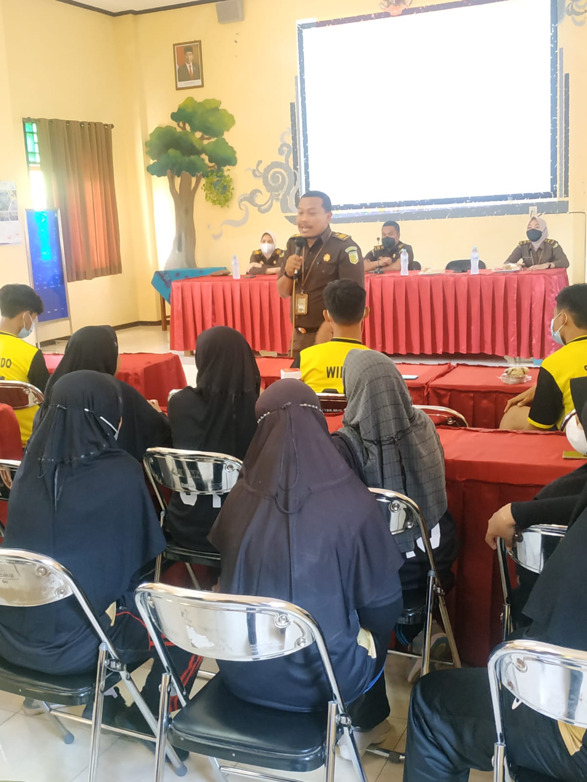 Berikan Penerangan Hukum Terhadap Siswa, Kejari Tuban Gelar Jaksa Masuk Sekolah