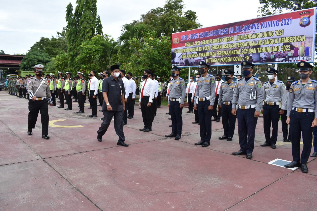 Amankan Nataru Polres Inhu Laksanakan Apel Gelar Pasukan Ops Lilin LK 2021