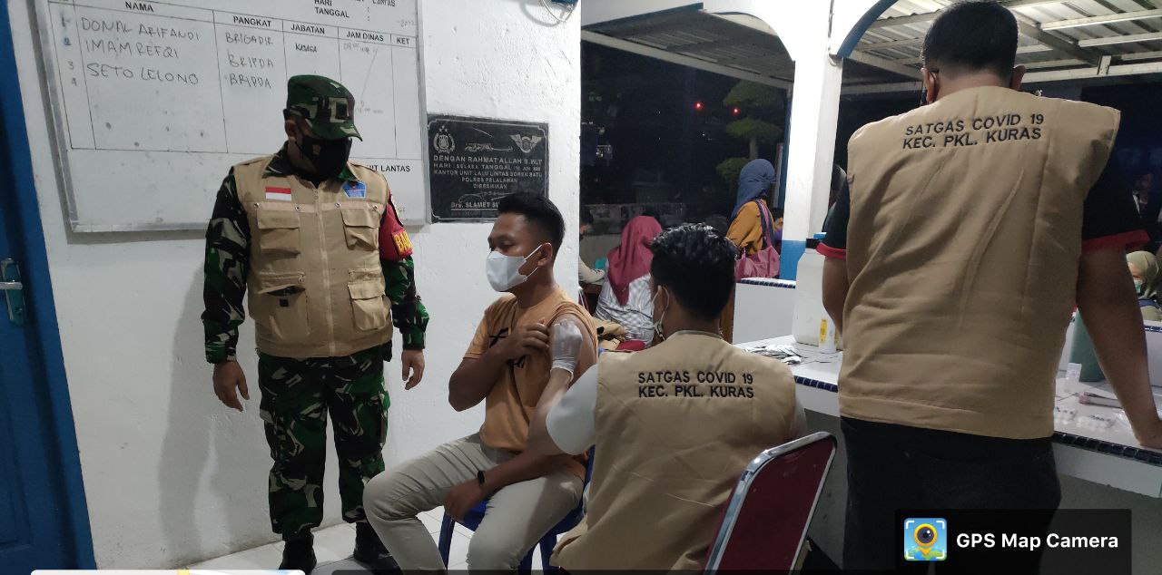 Babinsa 04/Pkl. Kuras Laksanakan Apel Gabungan Dalam Rangka Kegiatan Razia Vaksin
