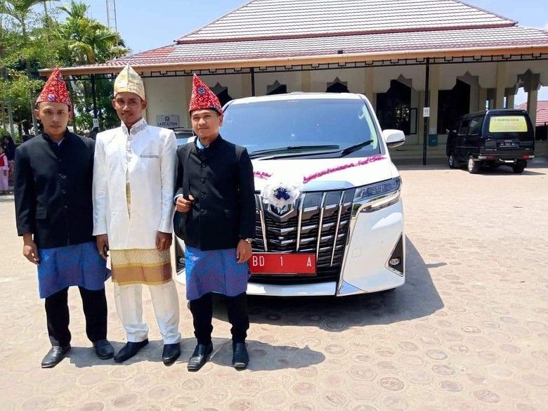 Nikahan Bisa Pinjam Mobil Pejabat Gratis! Daerah Mana Ya?
