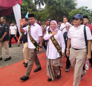 Paslon Bupati dan Wakil Bupati Ahmad Yuzar-Misharti Daftar di KPU Kampar, Berkas Dinyatakan Sah